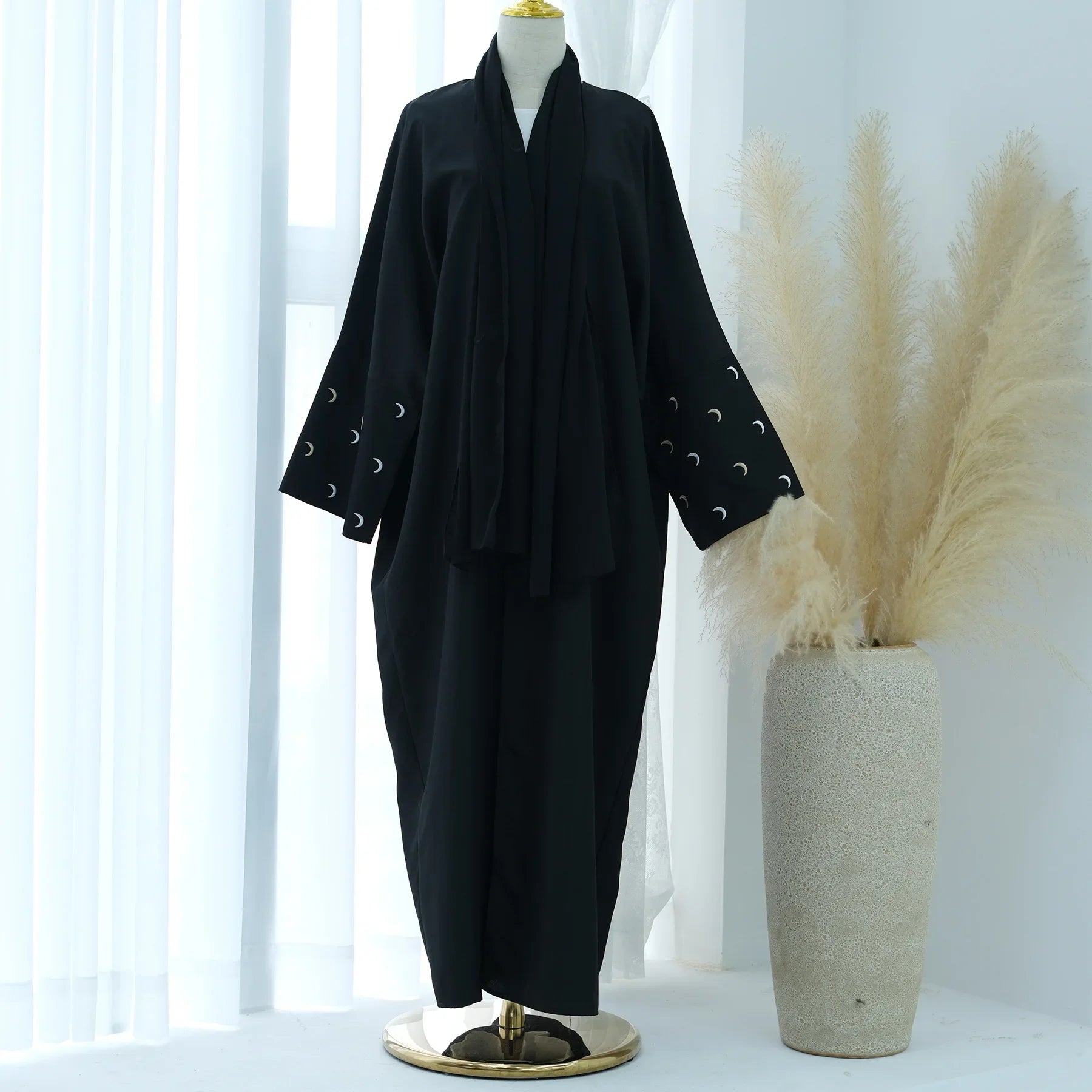 Women's Arabian Polyester Full Sleeve Solid Pattern Casual Abaya