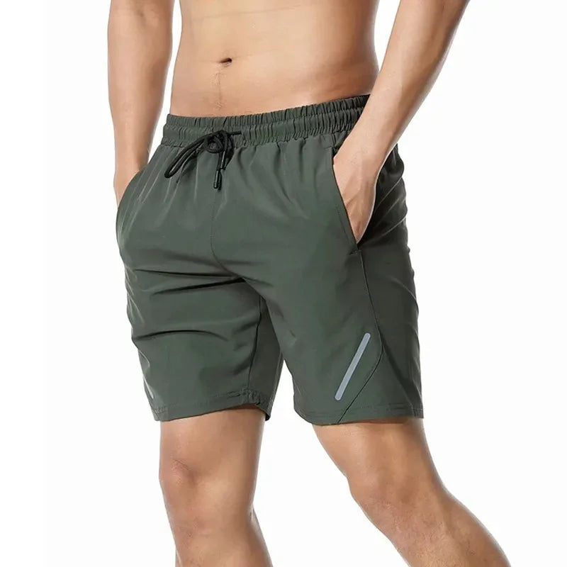 Men's Polyester Quick-Dry Solid Pattern Running Sport Shorts