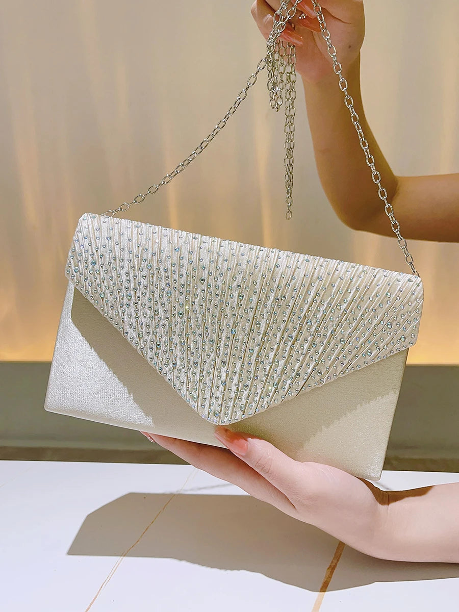 Women's Polyester Hasp Closure Sequined Pattern Wedding Clutch