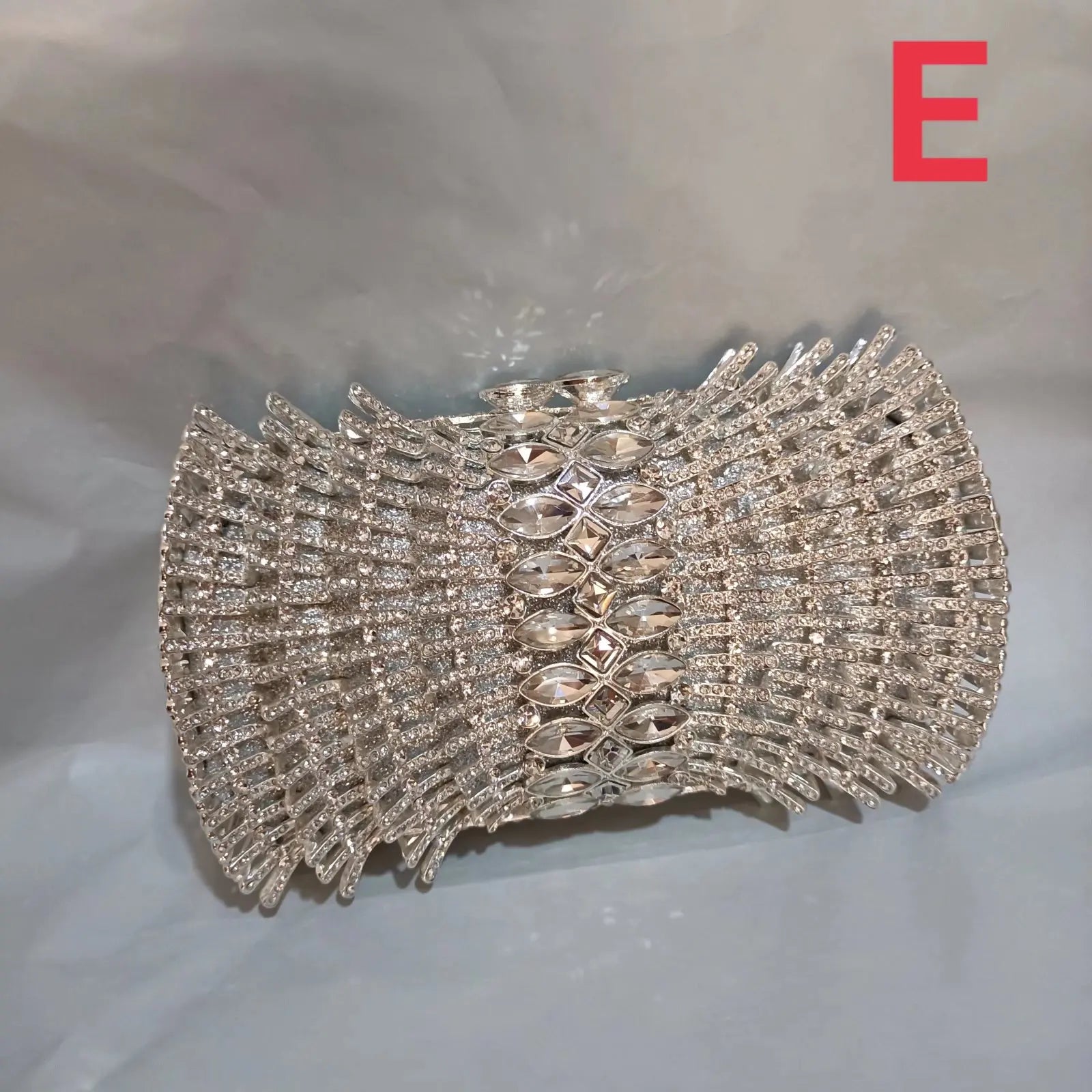 Women's Metallic Hasp Closure Rhinestone Pattern Wedding Clutch