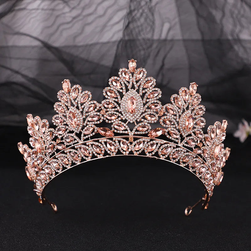 Women's Zinc Alloy Geometric Pattern Tiaras Bridal Classic Crown