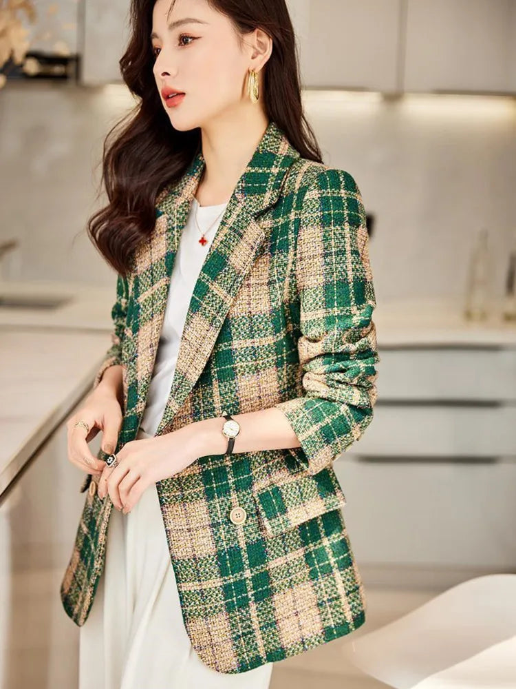 Women's Polyester Notched Full Sleeves Double Breasted Blazer