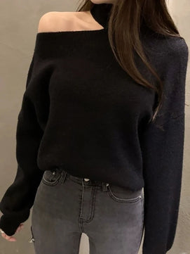 Women's Cotton Turtleneck Full Sleeves Solid Pattern Sweater