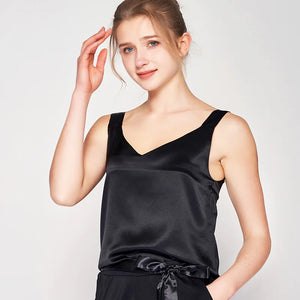 Women's Silk V-Neck Sleeveless Solid Pattern Casual Wear Tops