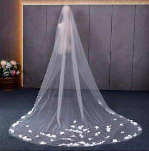 Women's Polyester Lace Edge One-Layer Cathedral Wedding Veils