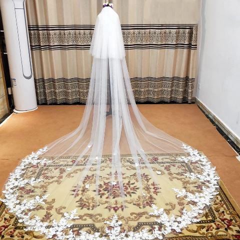 Women's Polyester Lace Edge Two-Layer Cathedral Wedding Veils