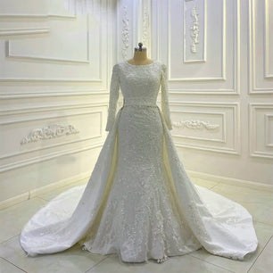 Women's O-Neck Long Sleeves Court Train Bridal Wedding Dress