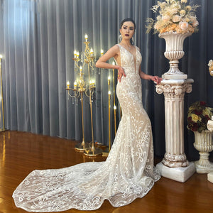 Women's V-Neck Sleeveless Sweep Train Luxury Wedding Dresses
