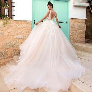 Women's V-Neck Sleeveless Court Train Backless Wedding Dress