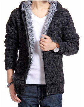 Men's Polyester Full Sleeves Zipper Closure Hooded Winter Sweater