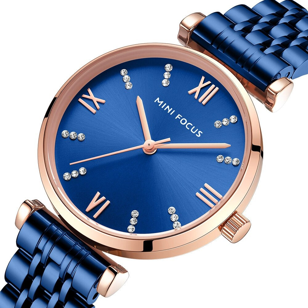 Women's Alloy Folding Clasp Round Luxury Quartz Wrist Watch