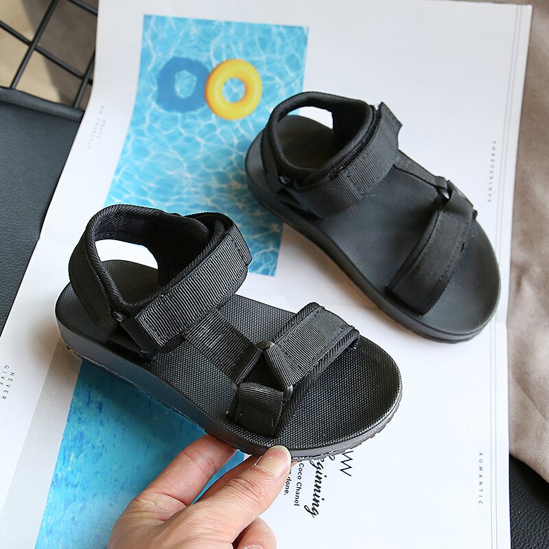 Kid's Canvas Round Toe Hook Loop Closure Solid Pattern Sandals