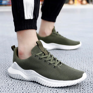 Men's Round Toe Air Mesh Lace Up Closure Solid Pattern Sneakers