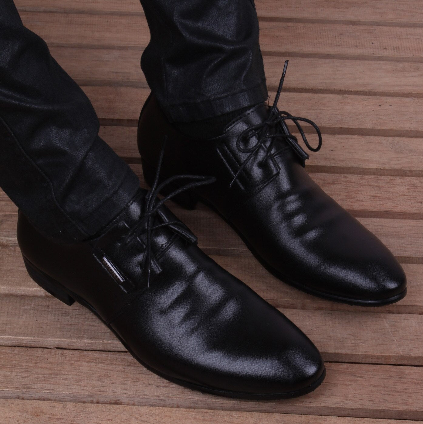 Men's Pointed Toe Lace Up Closure Wedding Formal Wedding Shoes