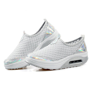 Women's Mesh Breathable Slip On Closure Sports Patchwork Sneakers