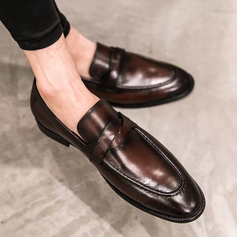 Men's PU Leather Pointed Toe Slip-On Closure Solid Casual Shoes