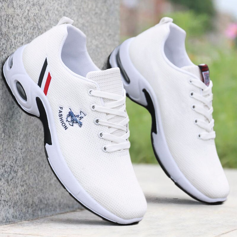 Men's Synthetic Round Toe Slip-On Closure Breathable Sneakers