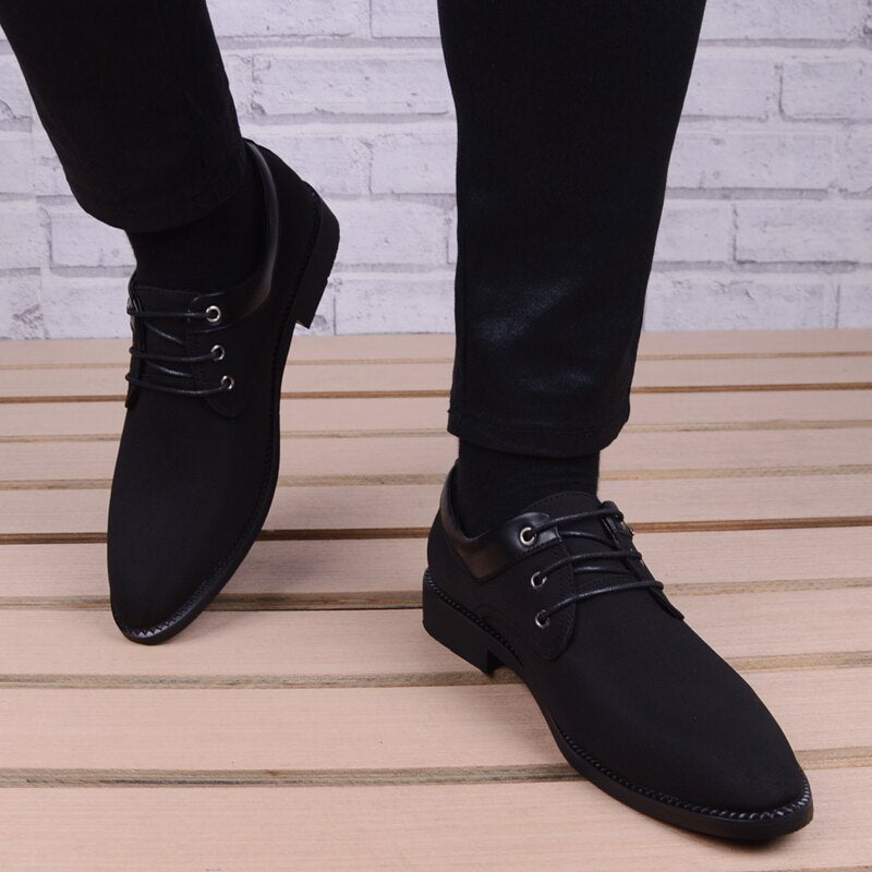 Men's Pointed Toe Lace Up Closure Solid Pattern Formal Shoes