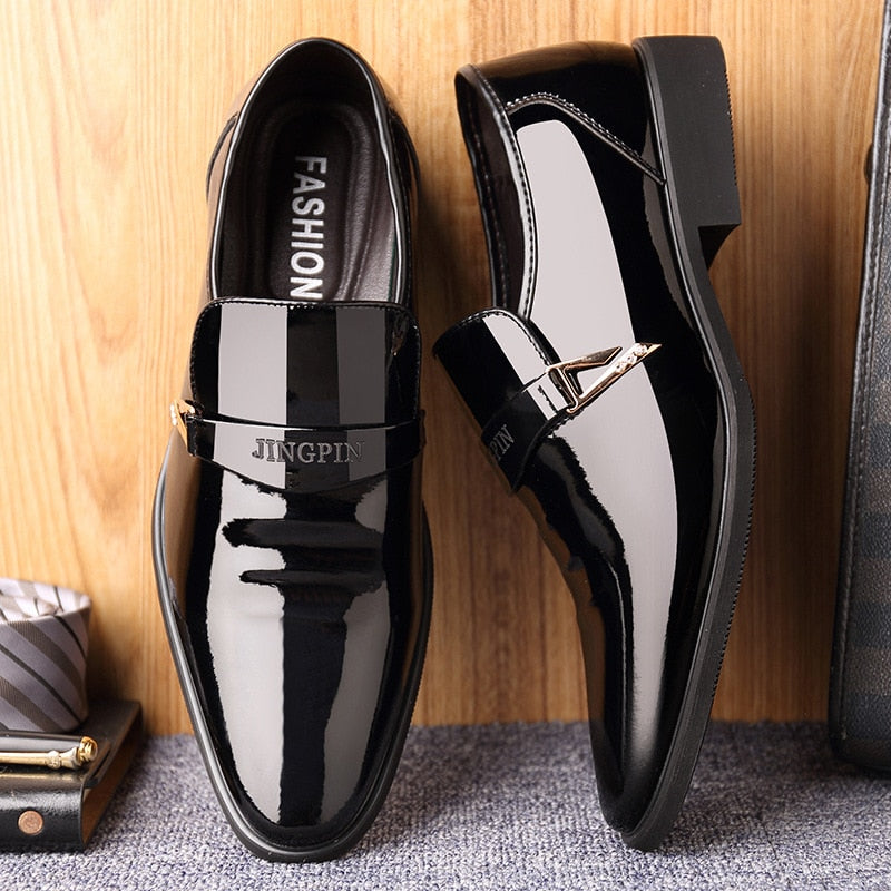 Men's PU Leather Pointed Toe Solid Slip On Closure Formal Shoes