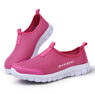 Women's Mesh Round Toe Slip-On Closure Casual Wear Sneakers