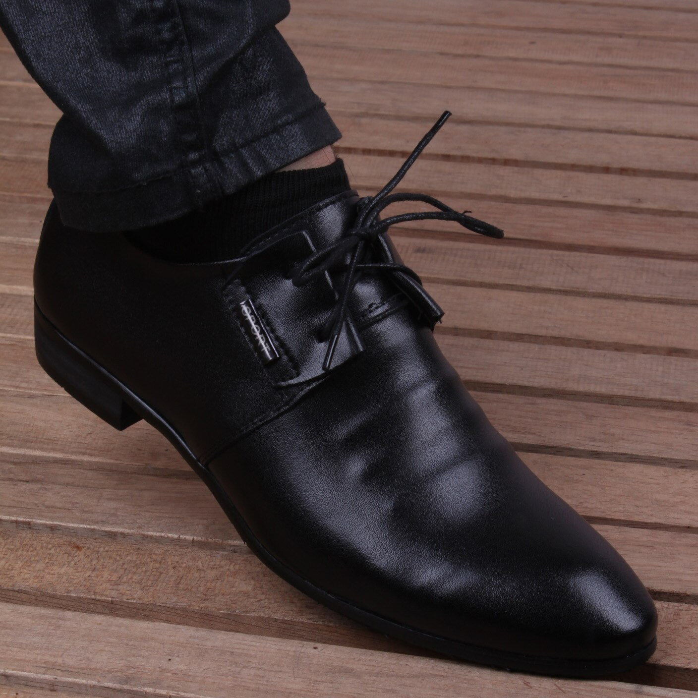 Men's Pointed Toe Lace Up Closure Wedding Formal Wedding Shoes