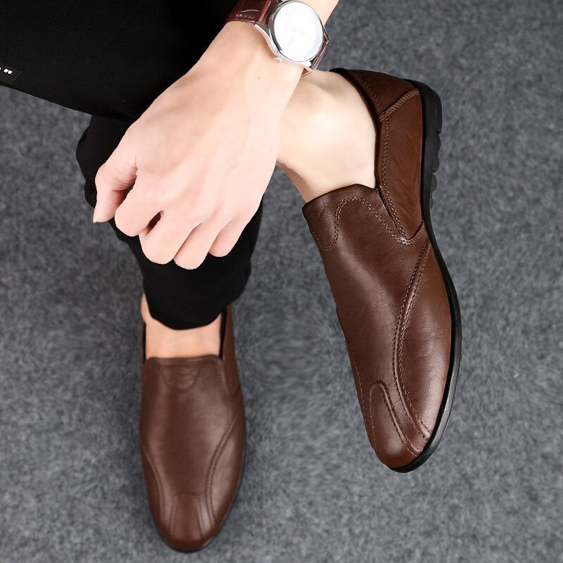 Men's PU Round Toe Outdoor Walking Slip-On Casual Wear Shoes