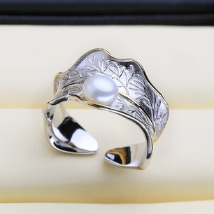 Women's 925 Sterling Silver Geometric Pattern Pearl Elegant Ring