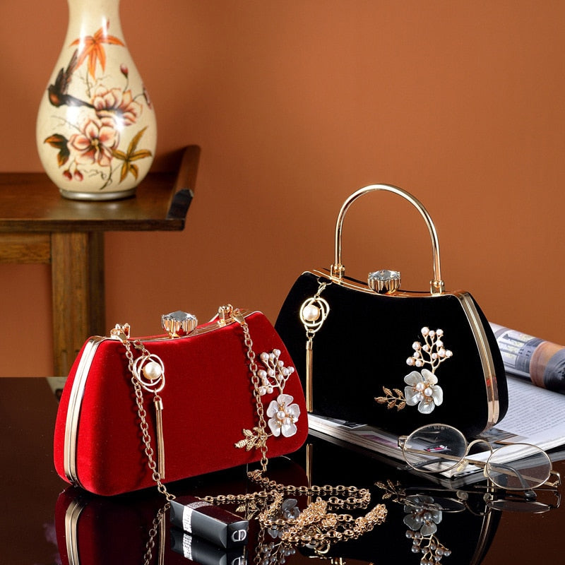 Women's Velvet Hasp Closure Floral Pattern Elegant Handbags