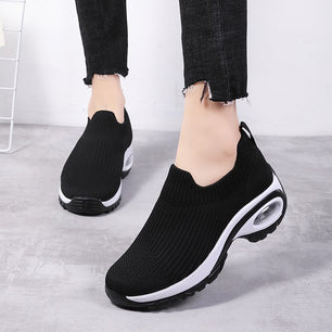 Women's Mesh Slip-On Closure Breathable Running Casual Sneakers