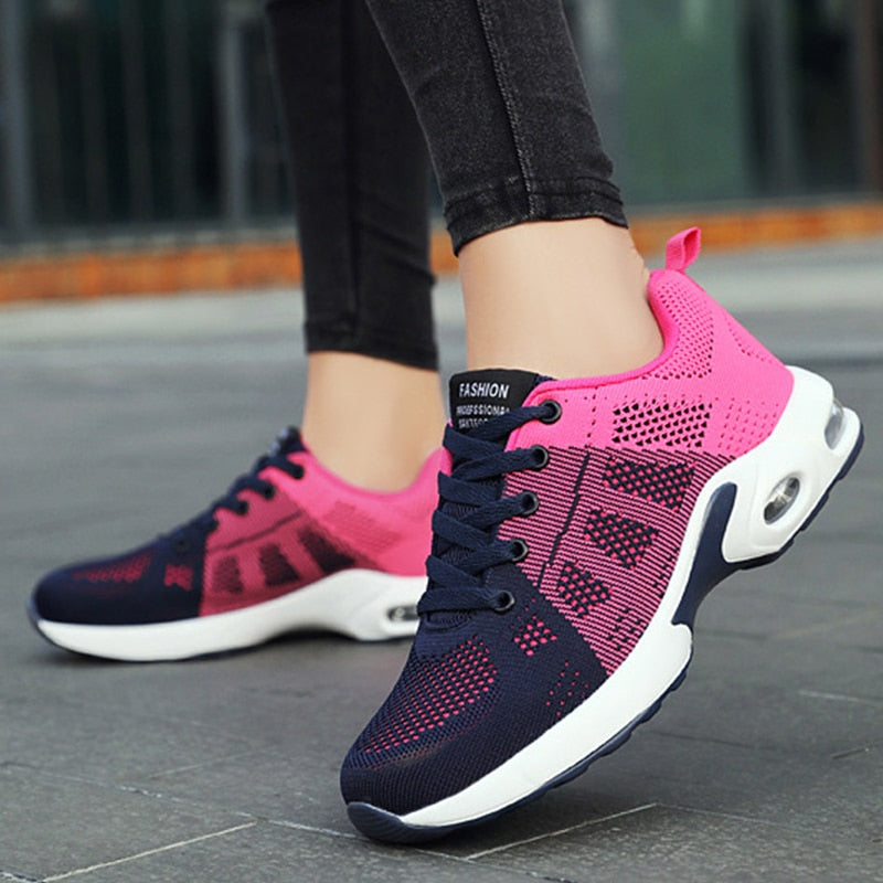 Women's Breathable Mesh Lace-up Closure Luxury Sports Sneakers