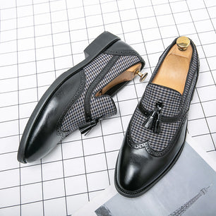 Men's PU Leather Pointed Toe Slip-On Closure Plaid Casual Shoes