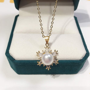 Women's Gold Filled Zircon Freshwater Pearl Trendy Star Necklace