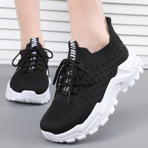 Women's Mesh Round Toe Lace-up Closure Breathable Sport Sneakers