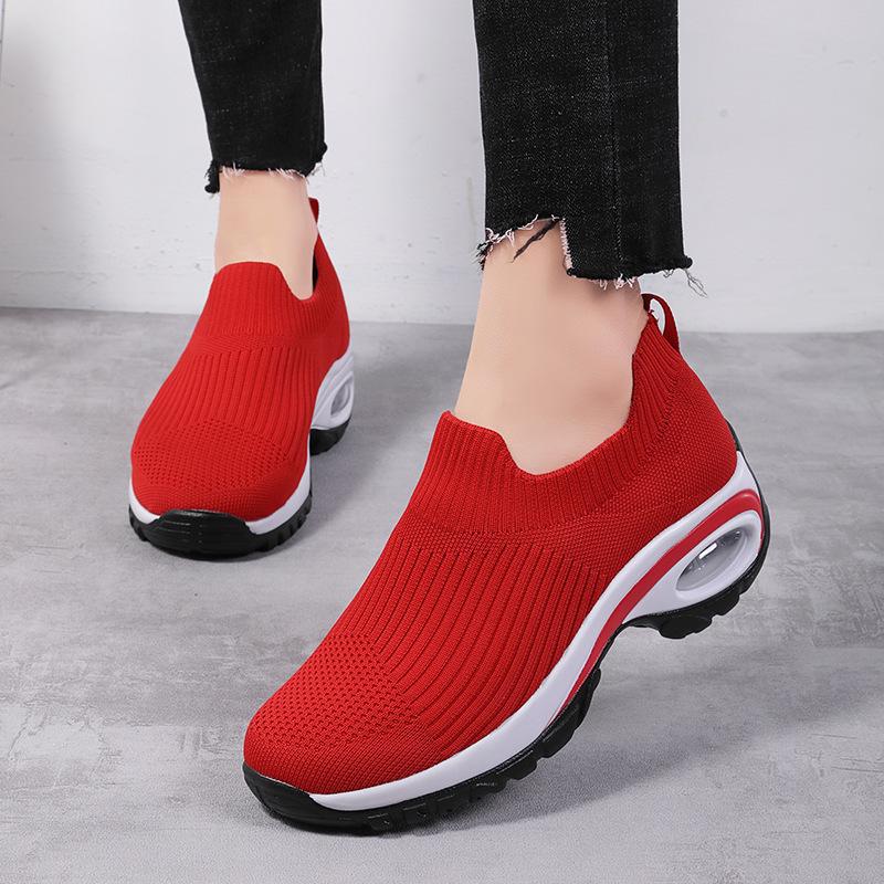 Women's Mesh Slip-On Closure Breathable Running Casual Sneakers