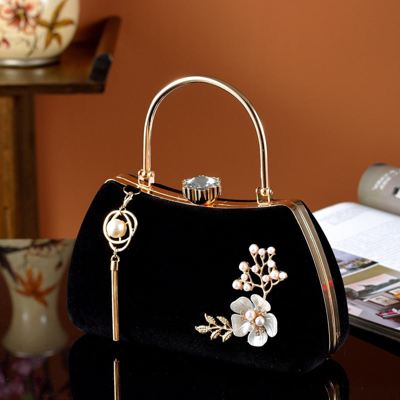 Women's Velvet Hasp Closure Floral Pattern Elegant Handbags