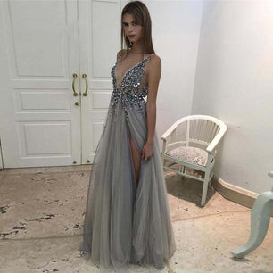 Women's V-Neck Sleeveless Tulle Sweep Train Evening Prom Dress