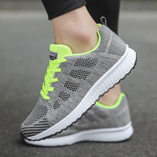 Women's Round Toe Mesh Striped Cross Lace-Up Workout Sneakers
